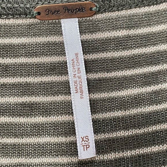 Free People Womens Olive Green Stripe Long Sleeve Lace Crop Oversize Top Size XS - Picture 6 of 8
